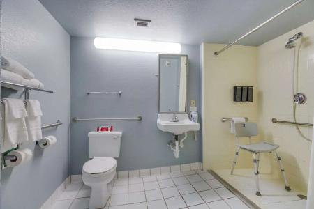 SureStay Plus by Best Western Houston Medical Center - 8
