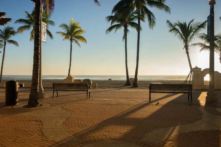 Hollywood Beachside Boutique Suite - 11