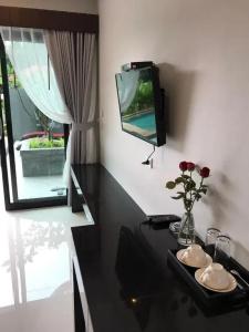 Amarina Green - 26