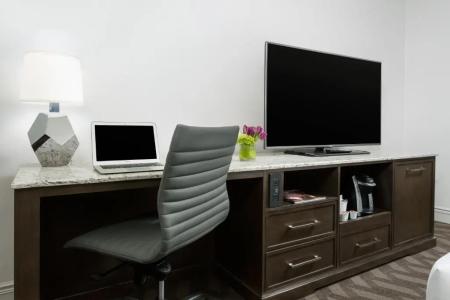 Boston Park Plaza - 68