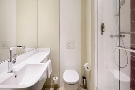 Premier Inn Düsseldorf City Friedrichstadt - 6