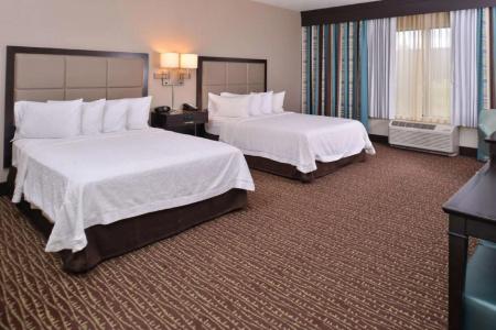 Hampton Inn & Suites - 75