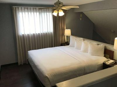 SureStay Studio by Best Western - 34