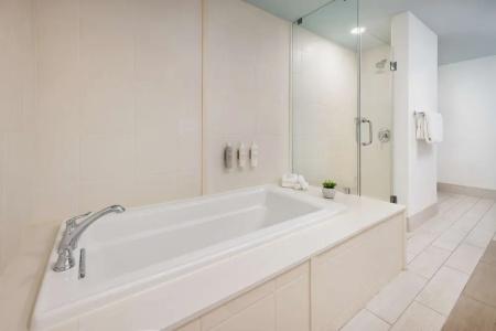 Hilton Garden Inn / The Keys Collection - 141