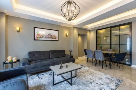 Seraglio & Suites - 129