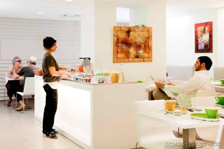 Ibis Styles Menton Centre - 19