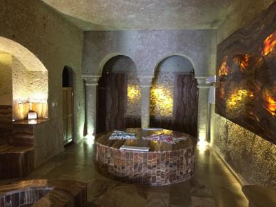 Oread Cave Suites - 307