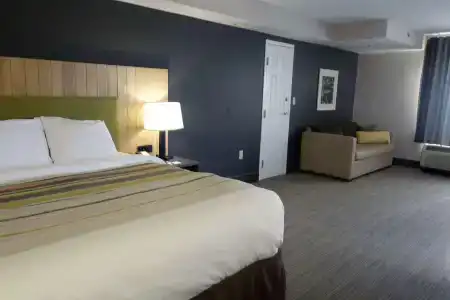 Country Inn & Suites by Radisson, South, TN - 16