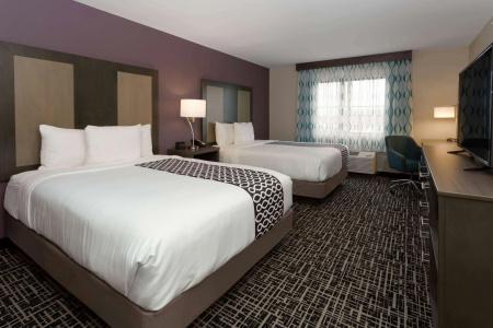 La Quinta by Wyndham Airport - 4
