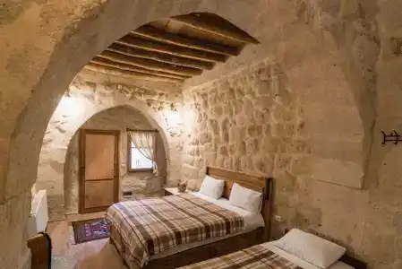Atilla's Cave - 122