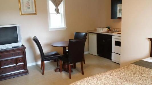 Falcon Inn - 115
