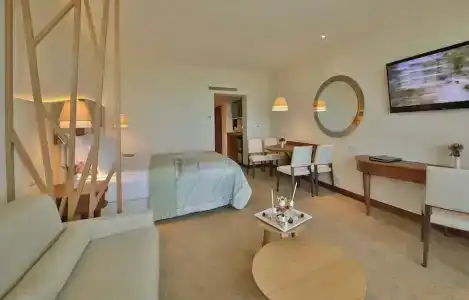 Flamingo Grand & Spa - 57