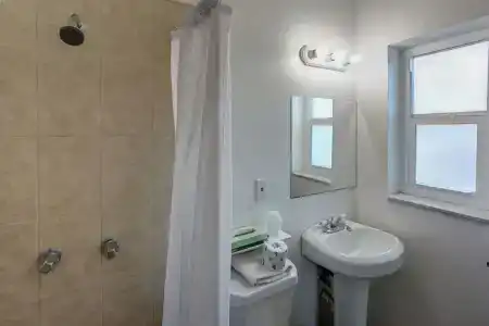 Green Seas Motel - 34