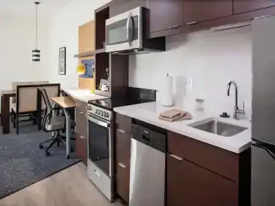 TownePlace Suites by Marriott Orlando Airport - 60