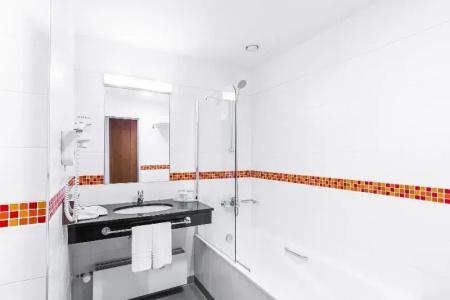 Courtyard by Marriott Pilsen - 50