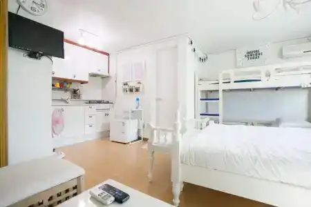 Han River Residence & - 161