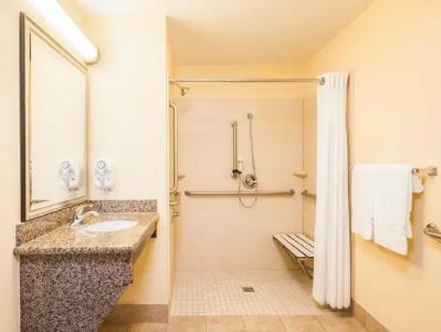 Staybridge Suites Airport, An Ihg - 82