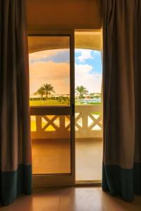 Mousa Coast Resort - Cairo Beach - 7
