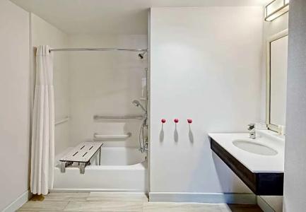 Hampton Inn Miami Beach - Mid Beach - 78