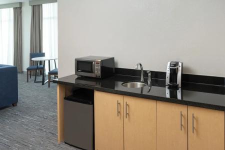 Cambria Miami Airport - Blue Lagoon - 87