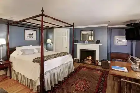 200 South Street Inn - 43