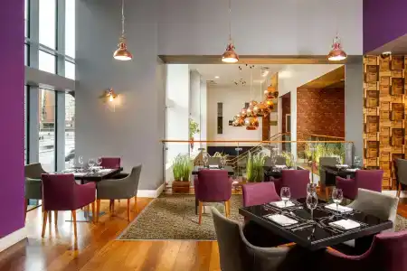 Radisson Blu, Cardiff - 17