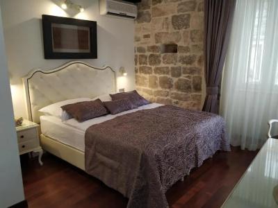Kastel 1700 Boutique - 124