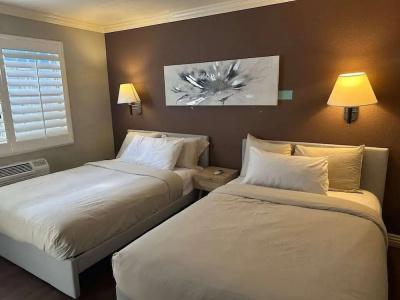 Cabana Inn & Suites - 48