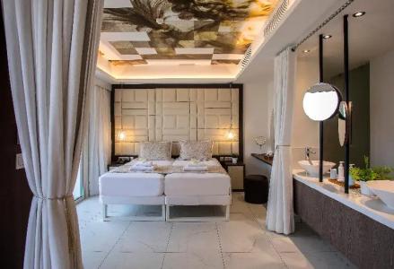 The King Jason Paphos - Designed for Adults - 50