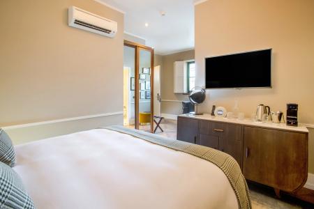 Brown Beach House & Spa - 2