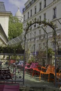 Le Village Montmartre by Hiphophostels - 26