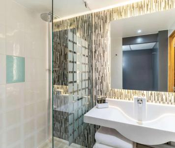 Novotel Edinburgh Park - 8