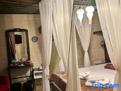 Heritage Cave Inn - 135