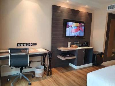Amora Neoluxe Suites - 29