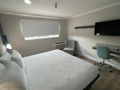 Roy Inn & Suites -Sacramento Midtown - 2
