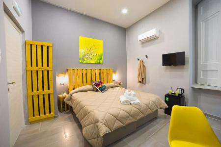Le 4 Stagioni Dante's Suites H Napoli Centro, by ClaPa Group - 2