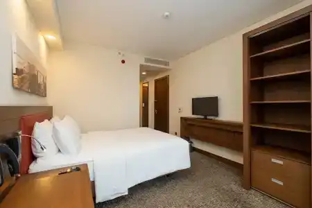 Hampton by Hilton Samsun - 35