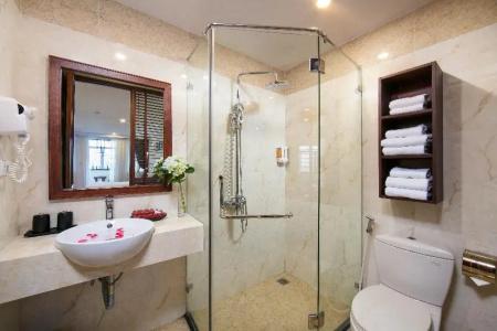 Vision Premier & Spa - 52