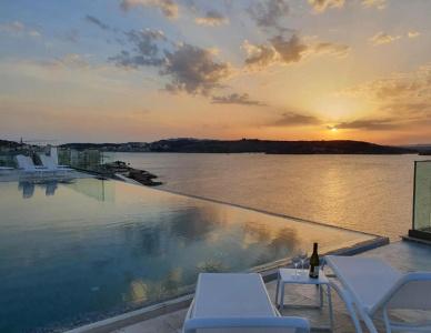 Seaview - Adults Only 16 Plus - 24