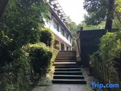 Nianhua Boutique - 12