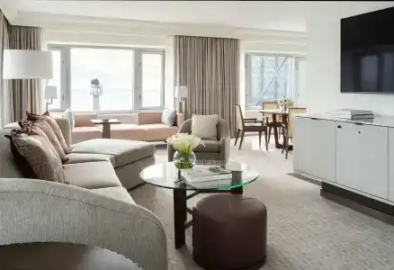 Four Seasons Chicago - 14