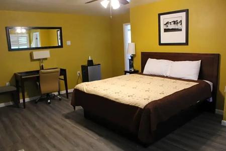 Carmel Wayfarer Inn - 16