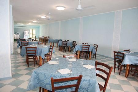 Villaggio Camping La Scogliera - 10