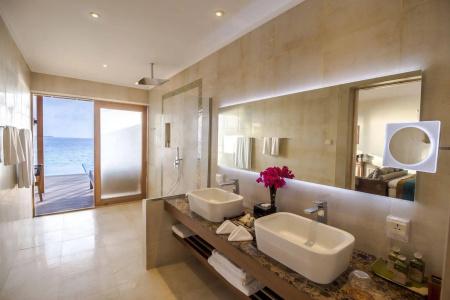 Hurawalhi Island Resort - 5