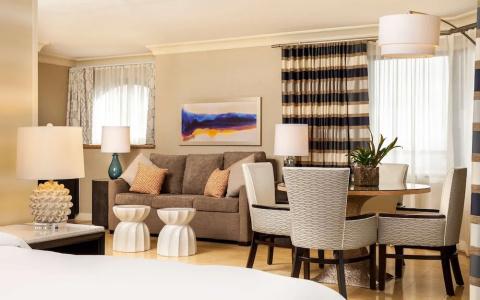 The Waterfront Beach Resort, A Hilton - 219