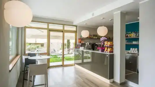 Eden Garda - 24