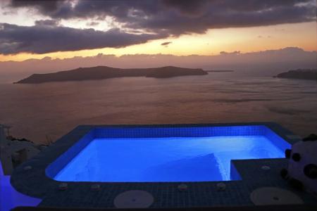 Abyssanto Suites and Spa - 38