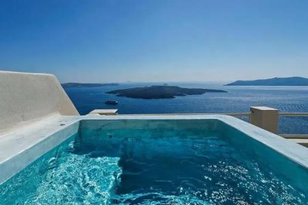Caldera Cliff Illusion - 84