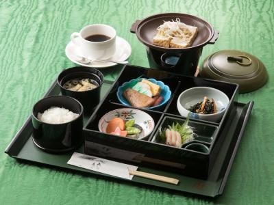 Toyama Jiyukan - 11