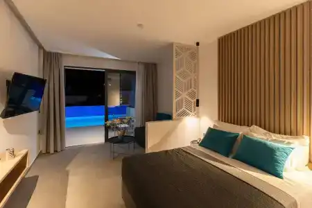 Zoes & Suites - 188
